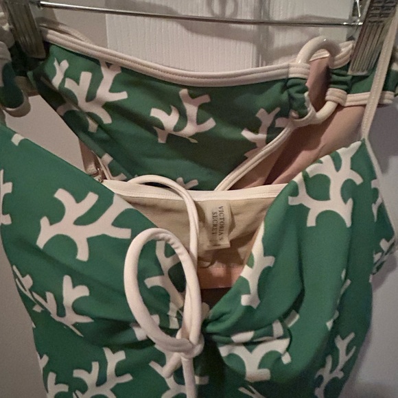 Vintage Vs Green and White Tankini - Picture 4 of 8